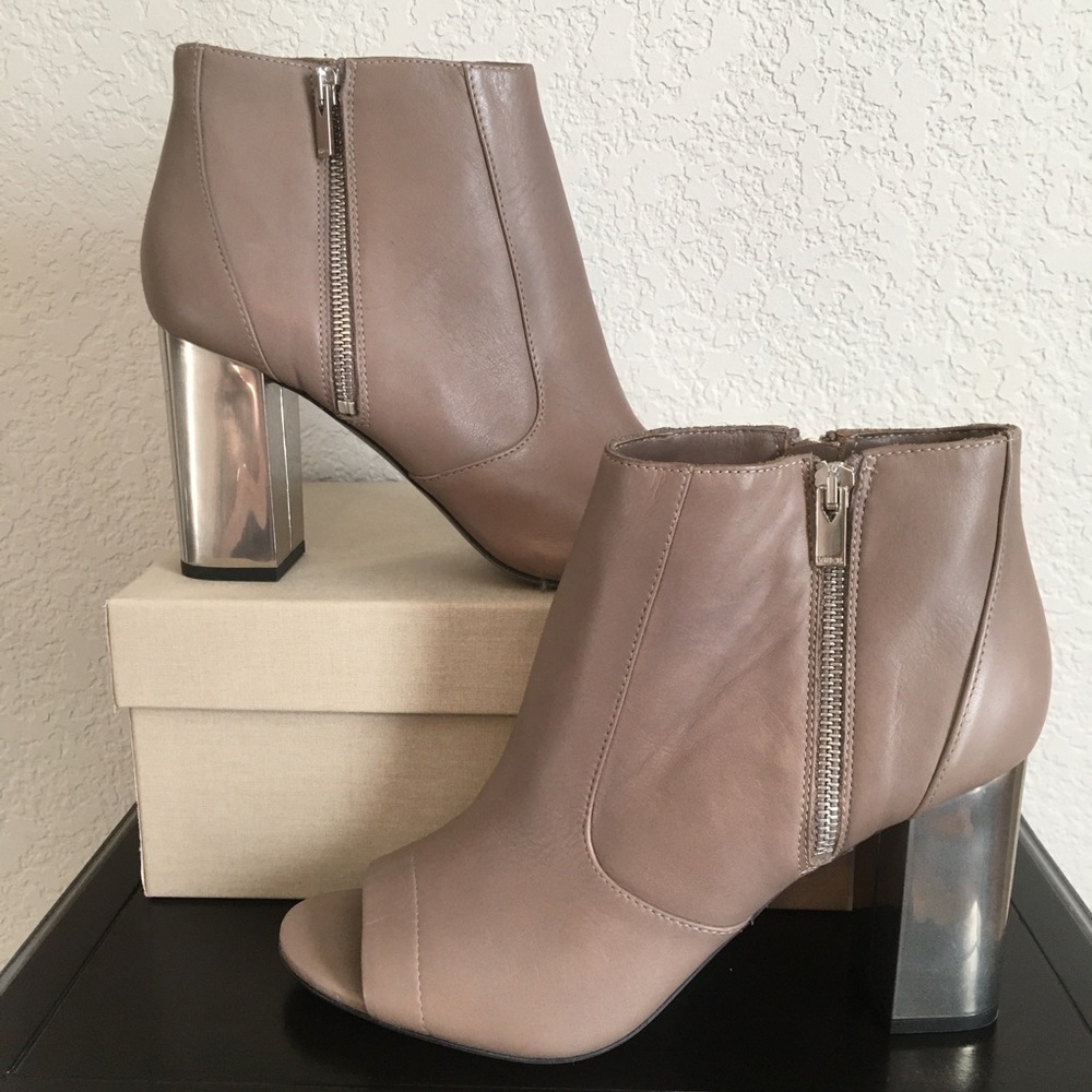 VINCE Faber Newstone Open Toe Booties 9.5